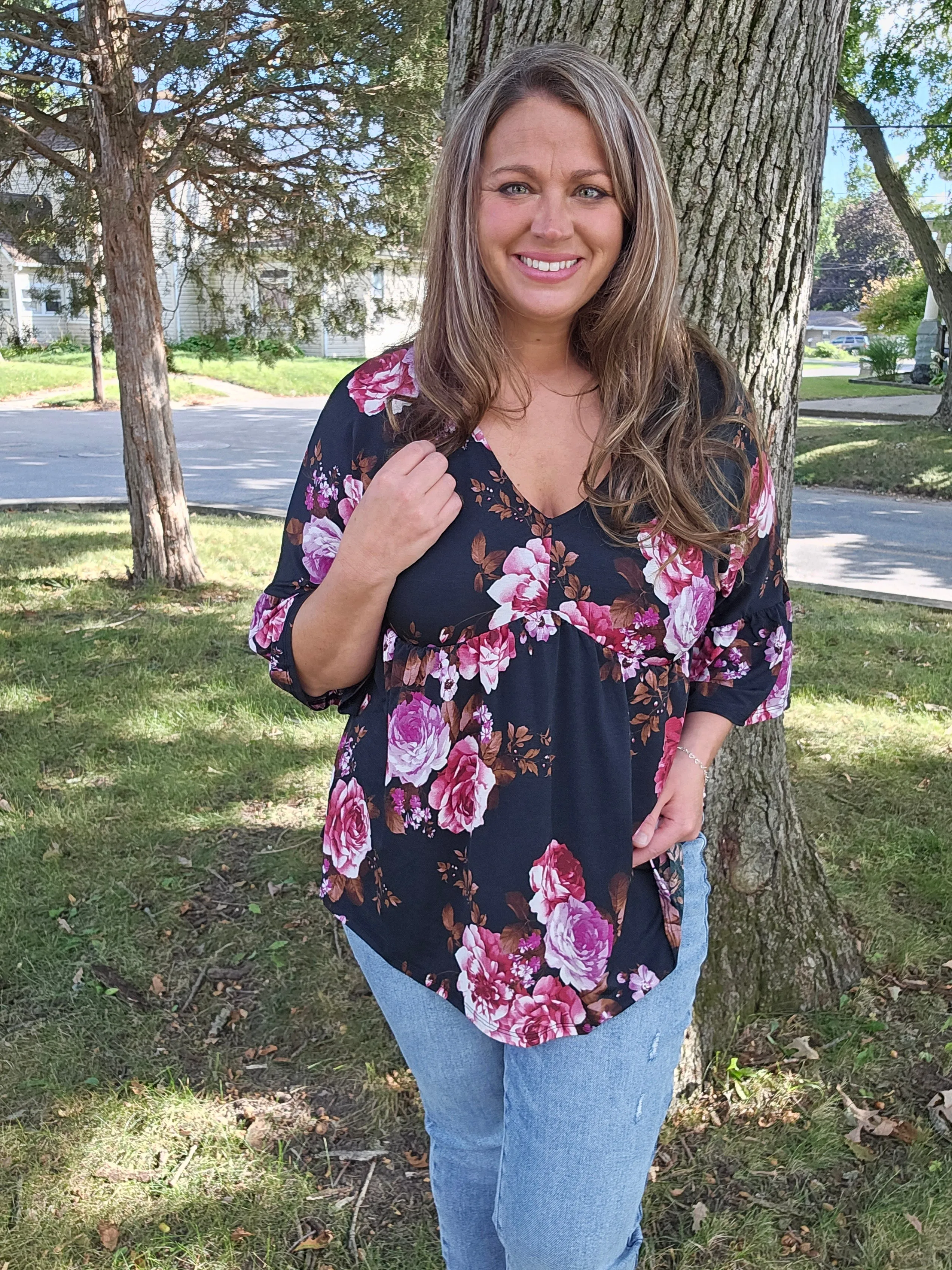 BLACK/MAGENTA FLORAL BABYDOLL TOP