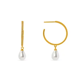 Fine Pave Peardrop Pearl Mid-Sized Hoop Earrings - Gold