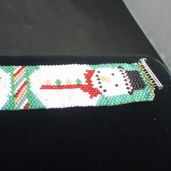 Gada Loom Weave Christmas Bracelet