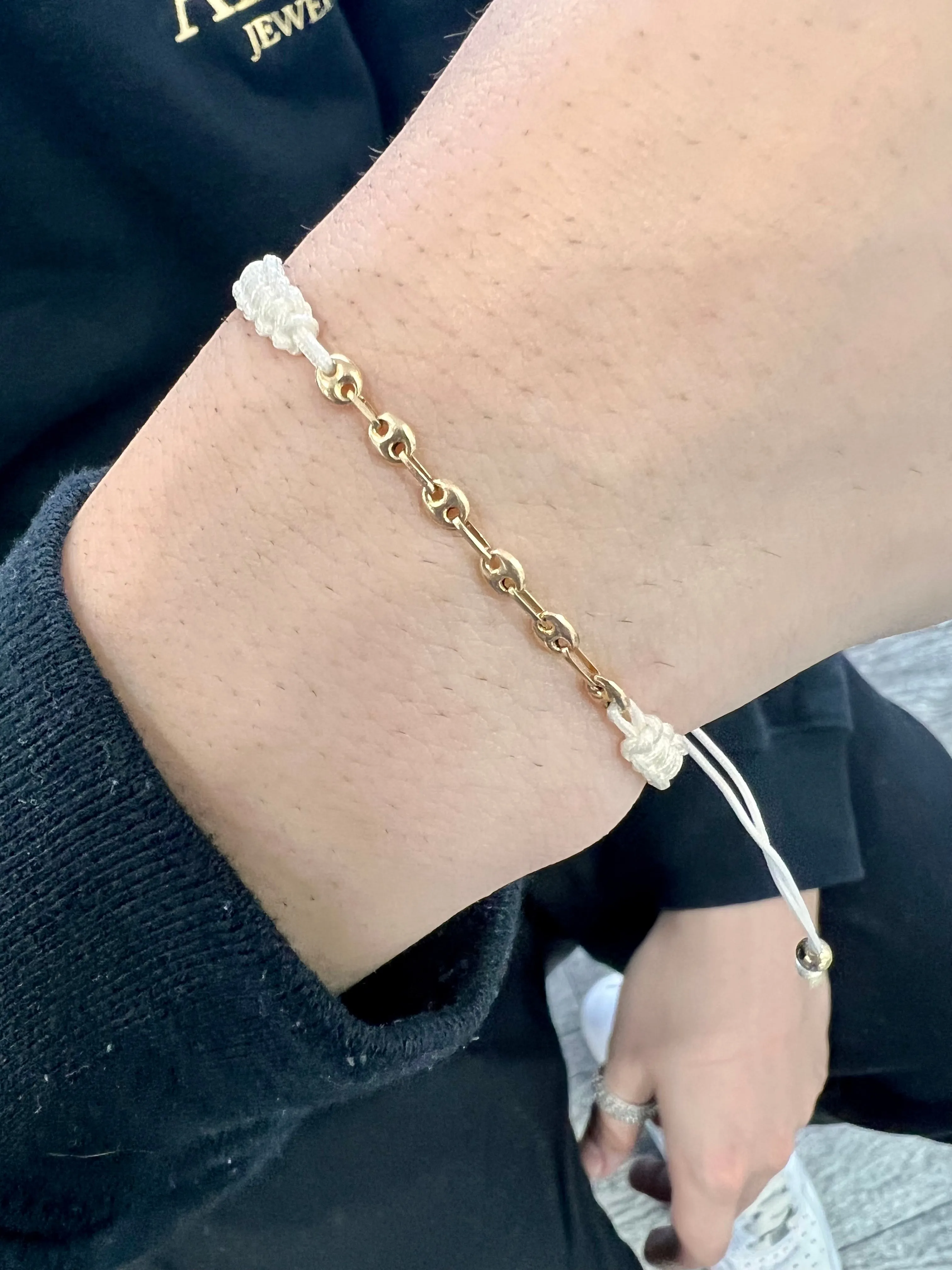 Gold 18k macrame bracelet