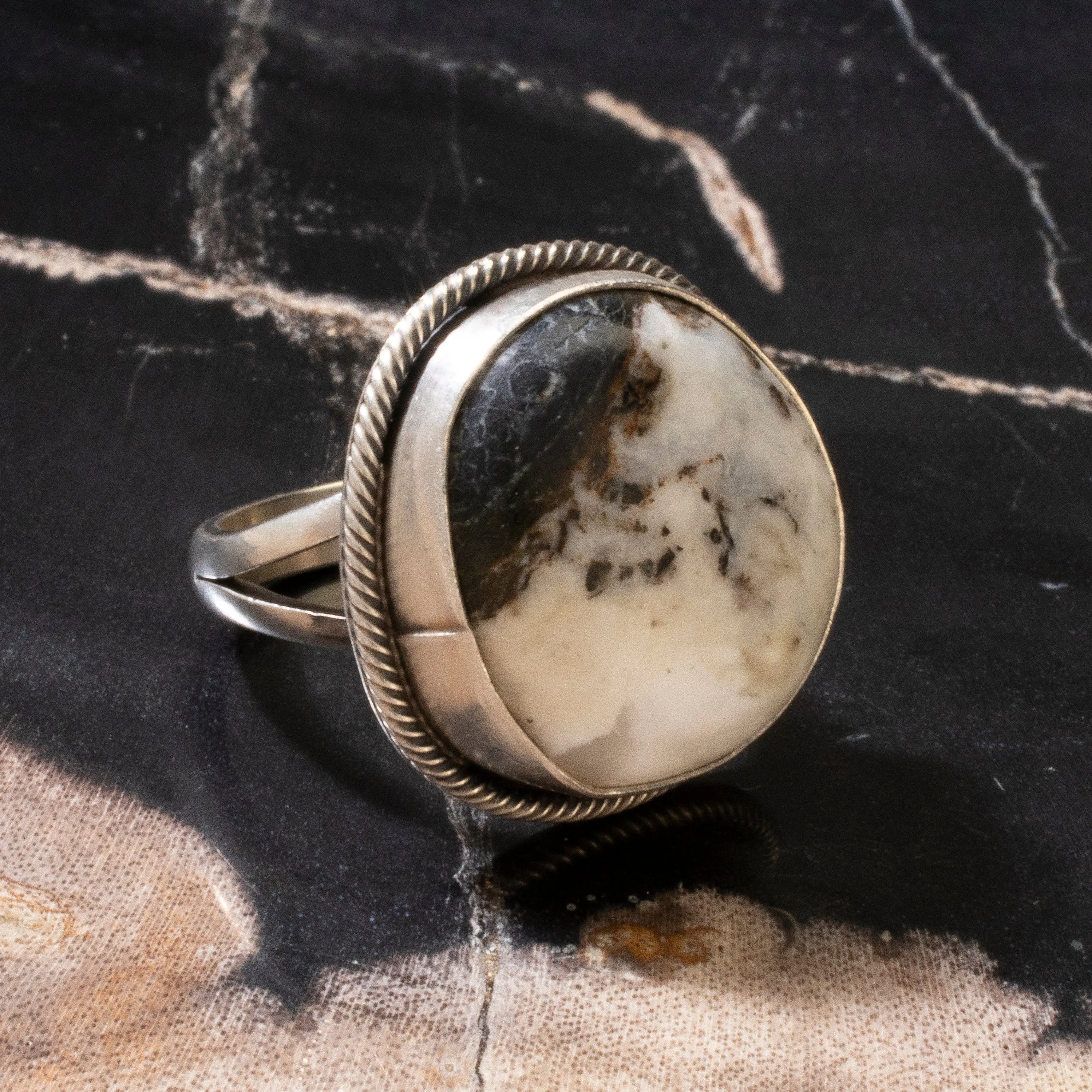 Scott Skeets White Buffalo Turquoise Round Navajo USA Native American Made 925 Sterling Silver Ring