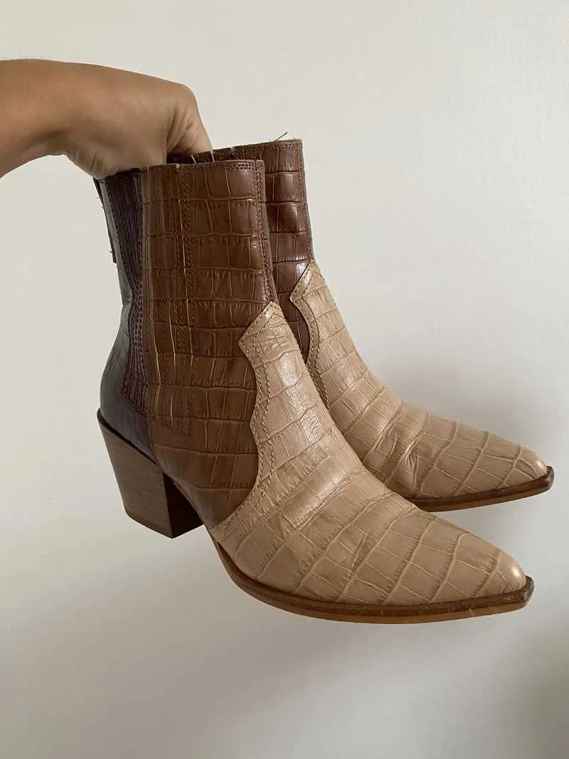 SERNA BOOTIES IN BROWN MULTI CROCO PRINT LEATHER - re:vita