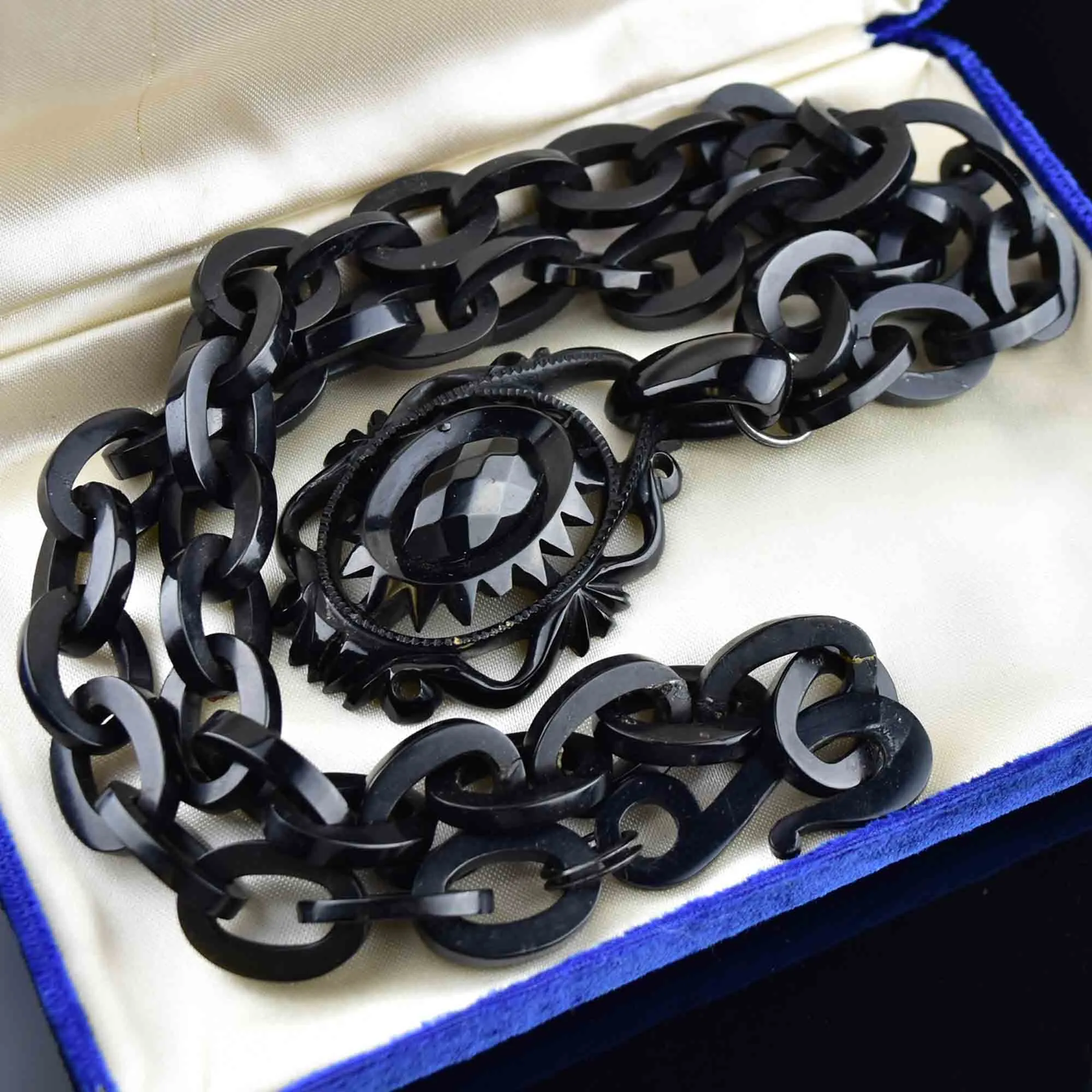 Vintage Carved Whitby Jet Mourning Necklace