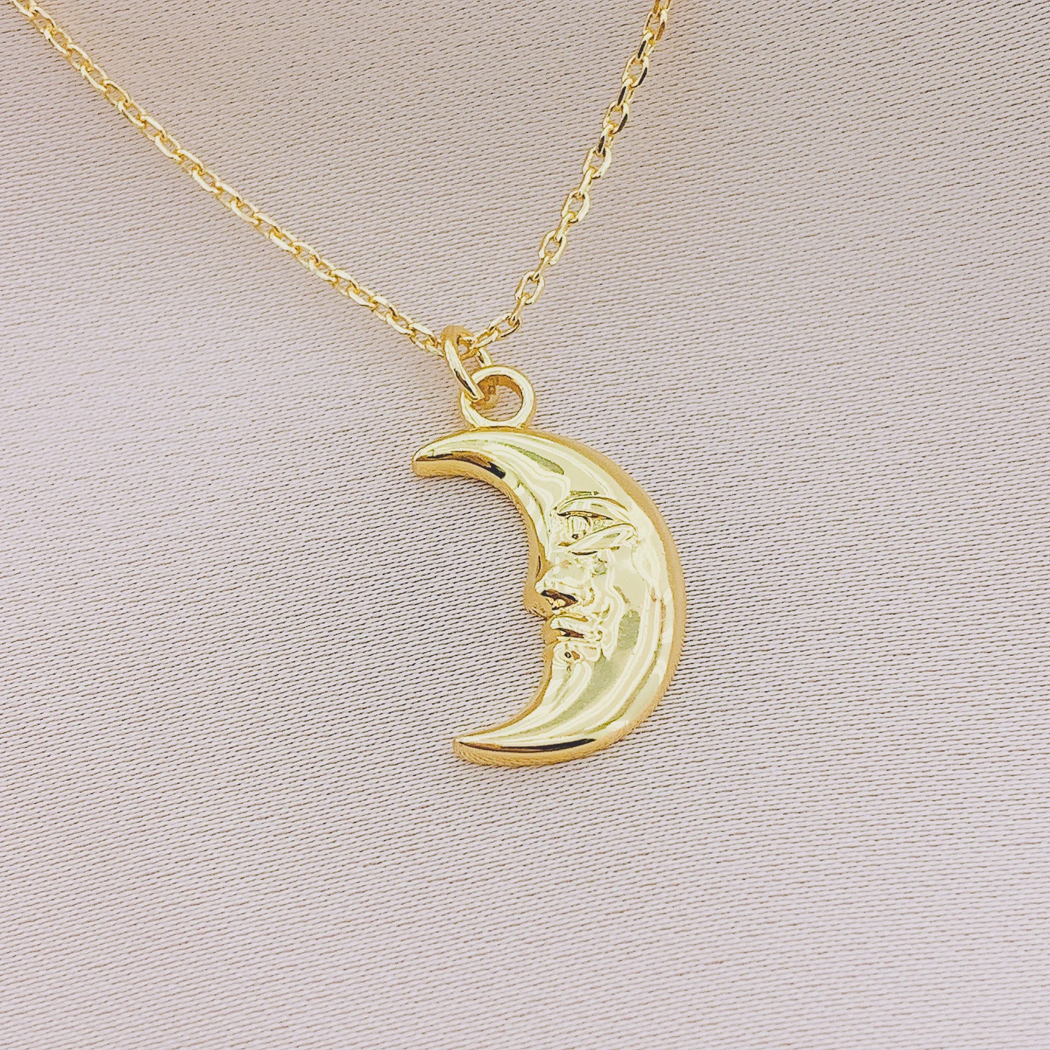 Women's Crescent Moon Necklace