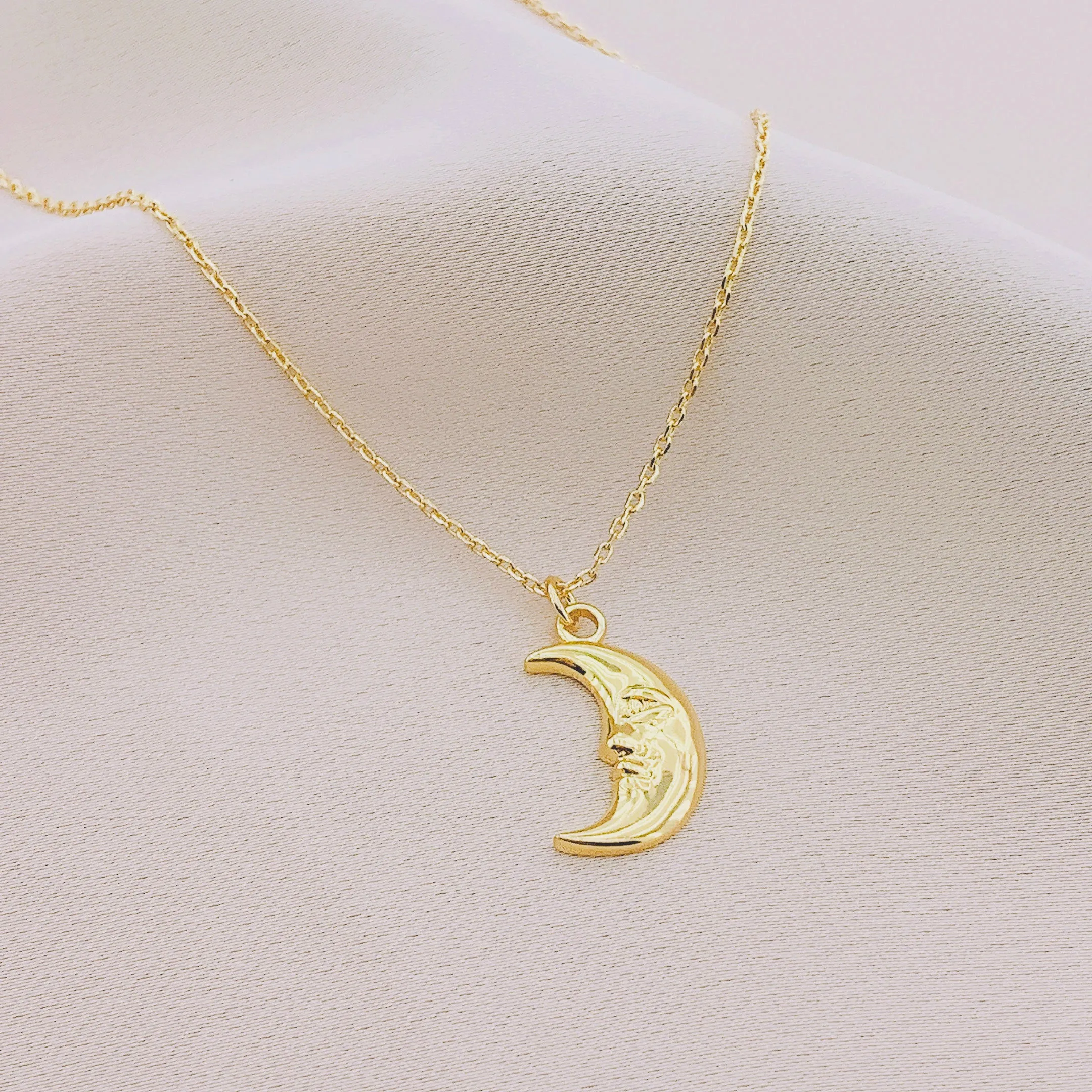 Women's Crescent Moon Necklace