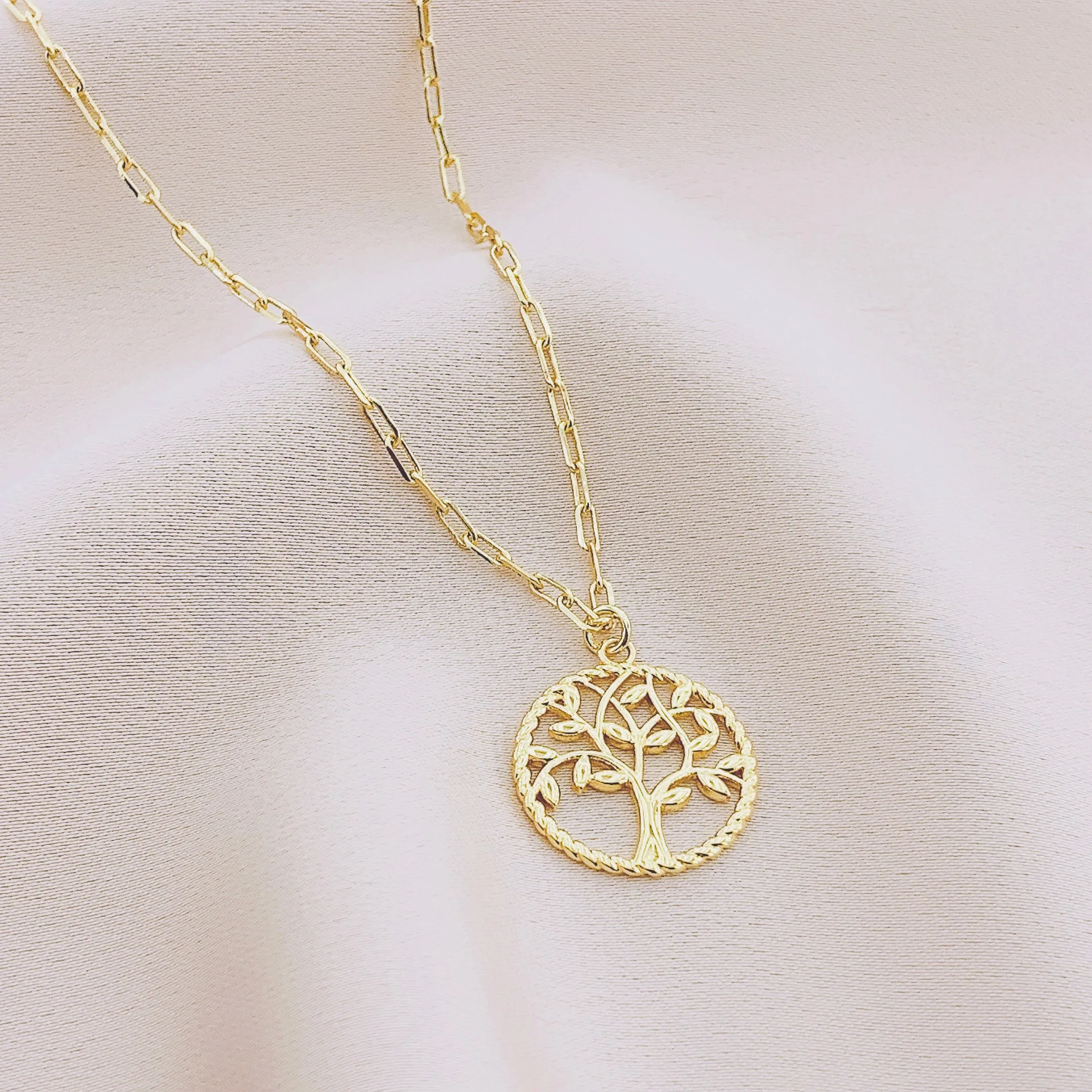 Women's Life Tree Pendant Necklace